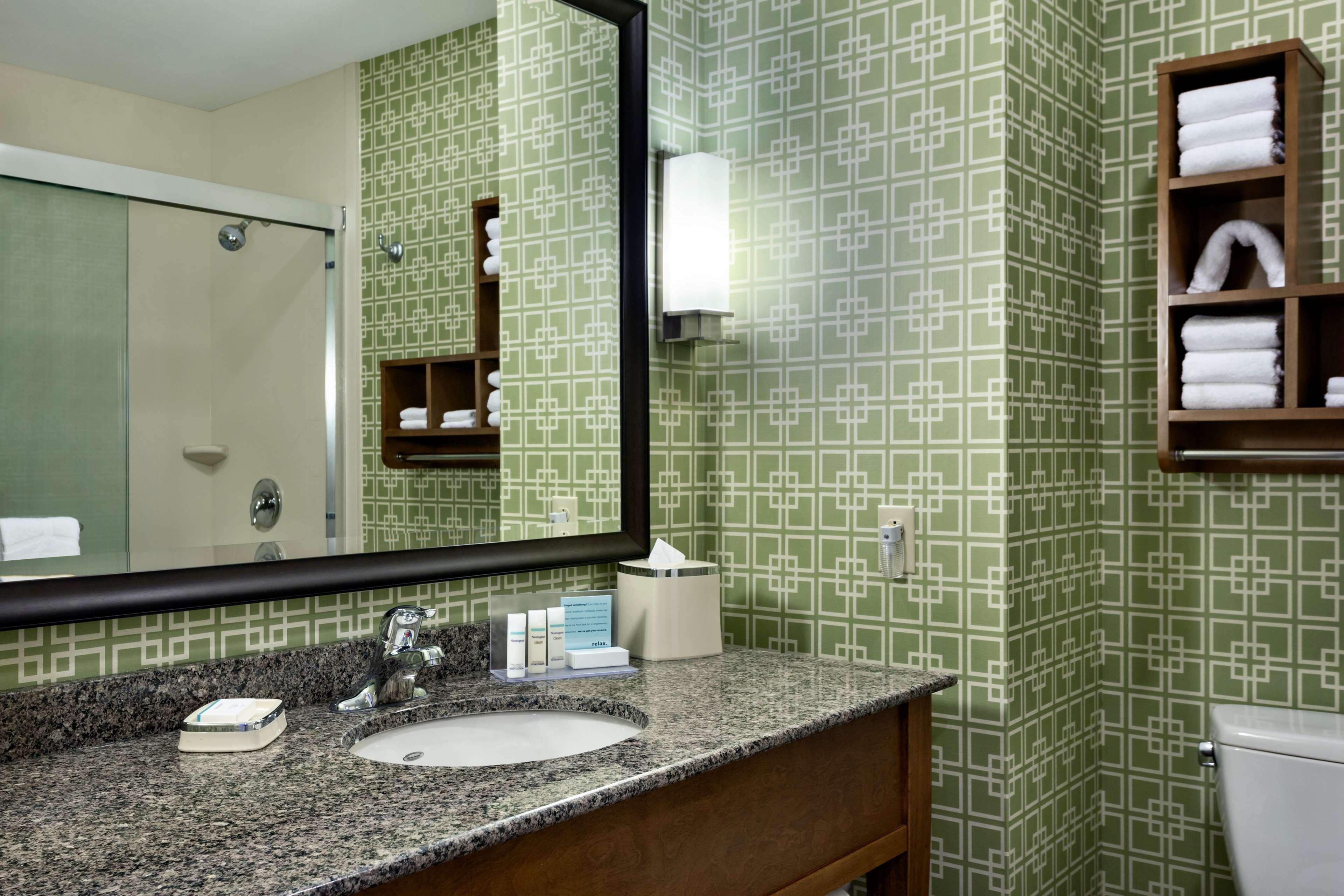 Hampton Inn And Suites Clayton/St. Louis-Galleria Area Ngoại thất bức ảnh