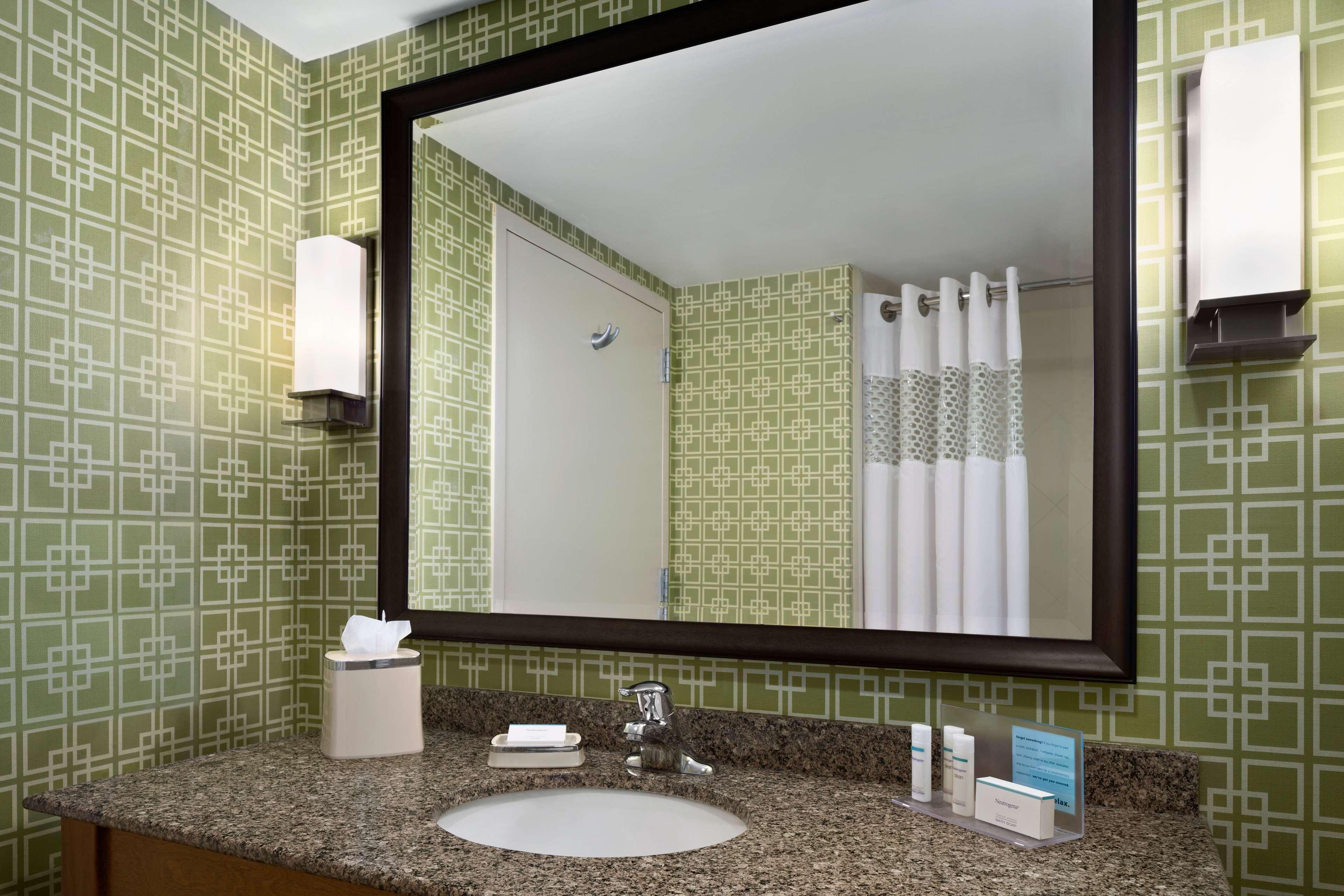 Hampton Inn And Suites Clayton/St. Louis-Galleria Area Ngoại thất bức ảnh
