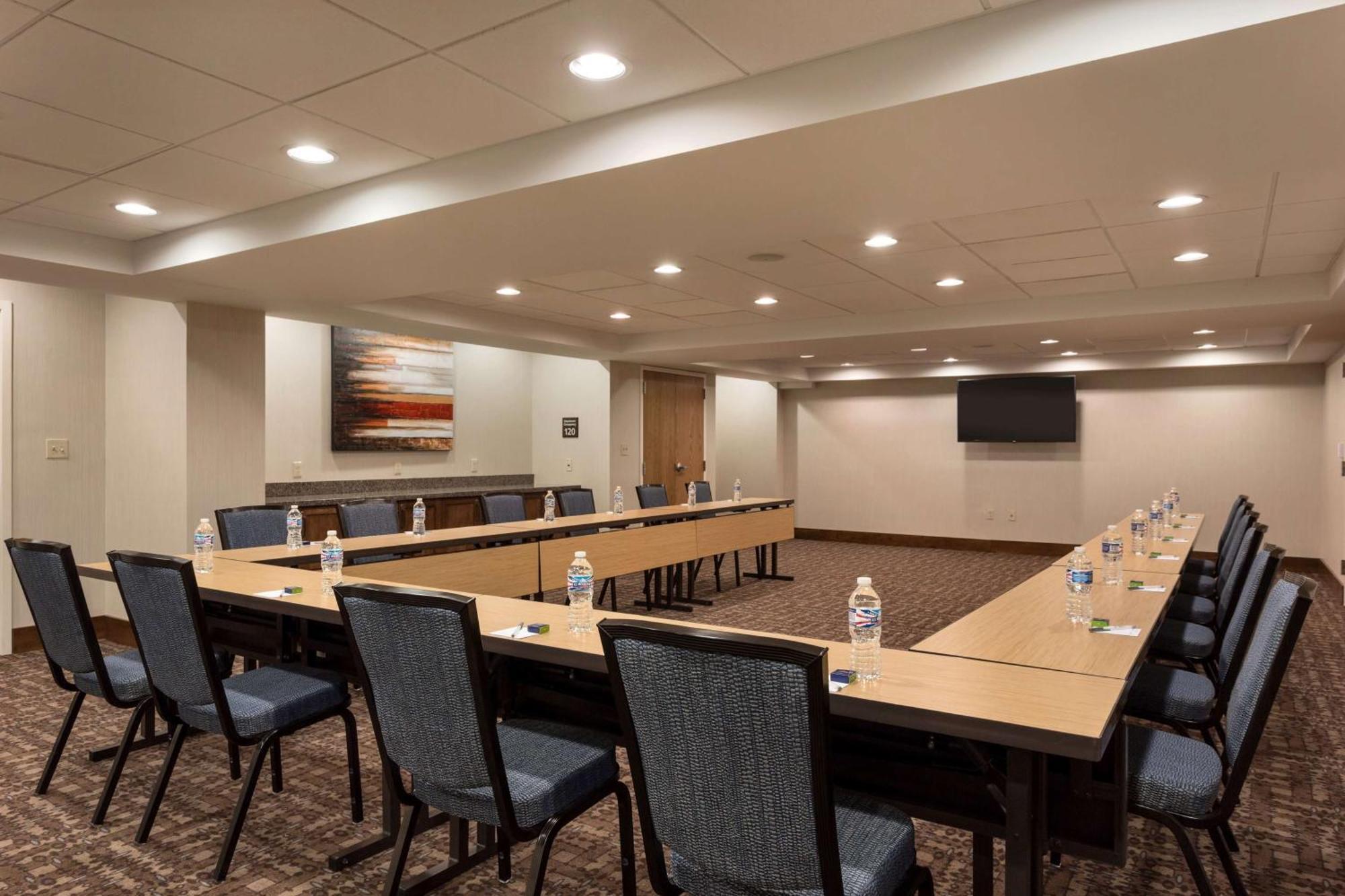 Hampton Inn And Suites Clayton/St. Louis-Galleria Area Ngoại thất bức ảnh