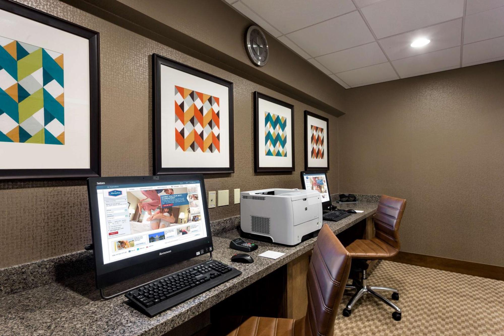Hampton Inn And Suites Clayton/St. Louis-Galleria Area Ngoại thất bức ảnh